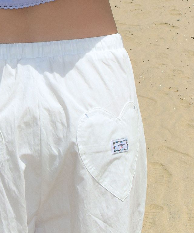 【RONRON】BACK HEART STITCH POCKET BANDING PANTS MUSINSA | RONRON BACK HEART STITCH POCKET BANDING PANTS BLACK