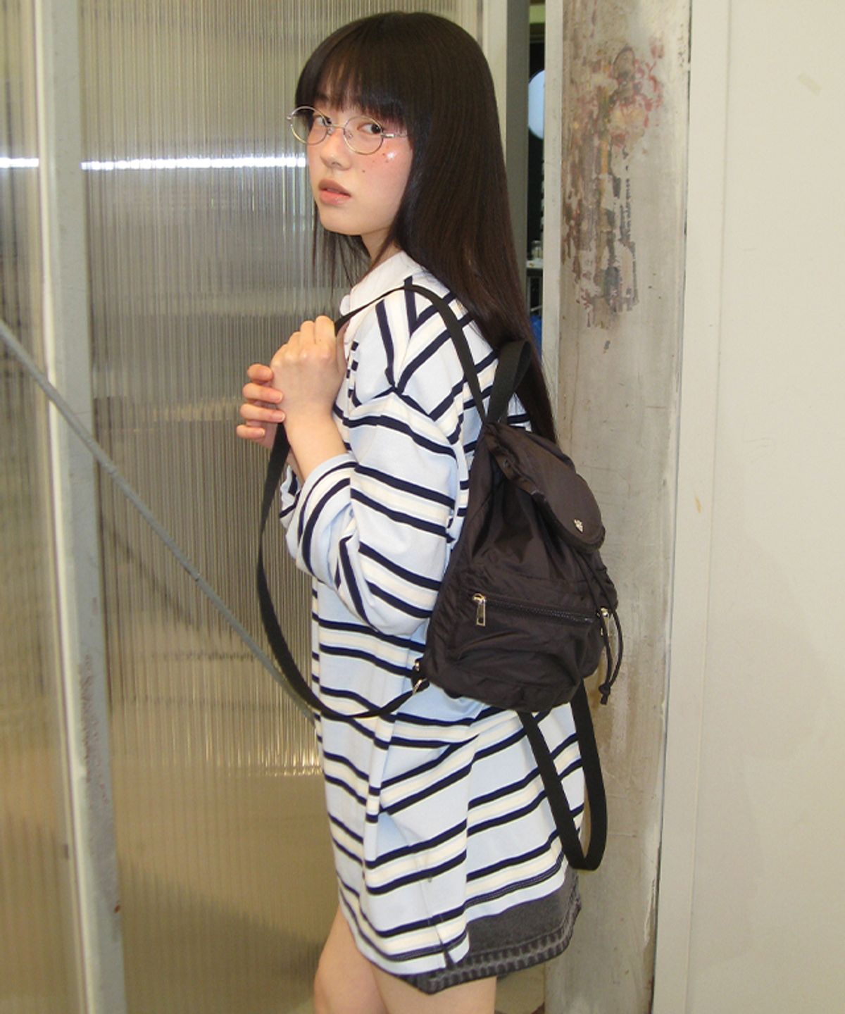 론론(RONRON) RUFFLE POINTED MINI BACKPACK BLACK