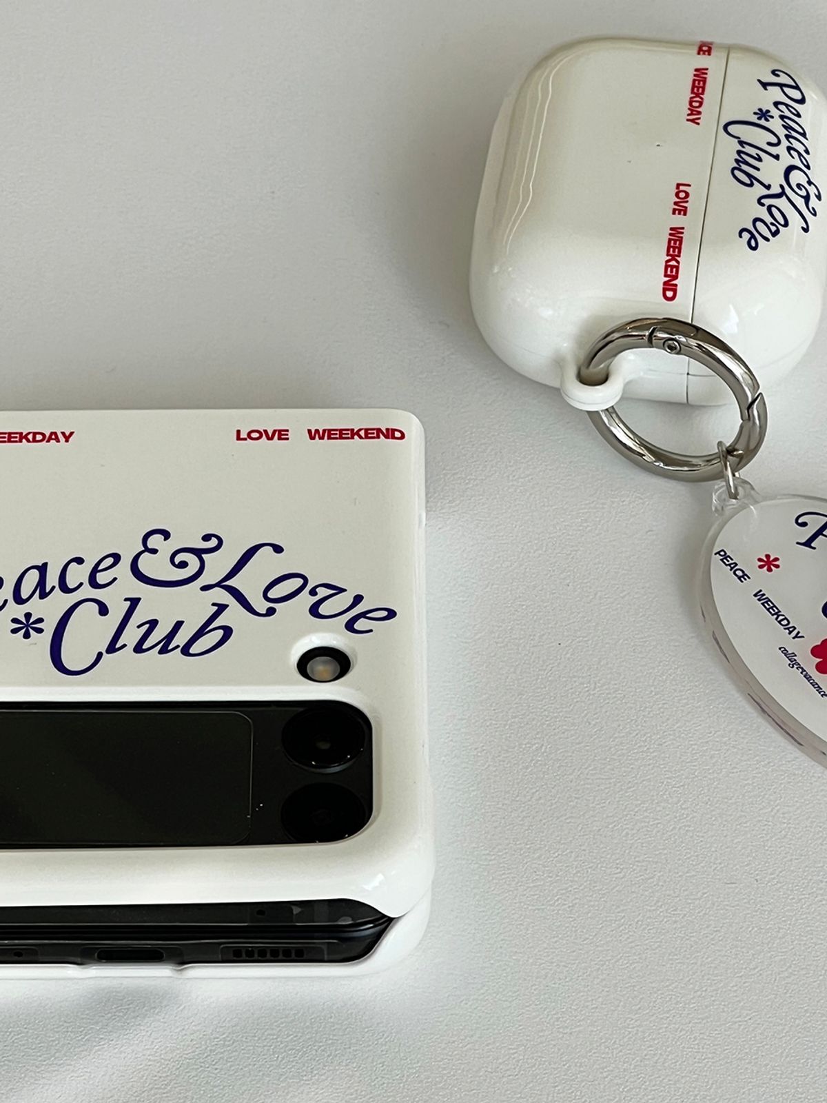 꼴라주바캉스(COLLAGEVACANCE) Peace&Love*Club Z-Flip Case (폰케이스)-2type