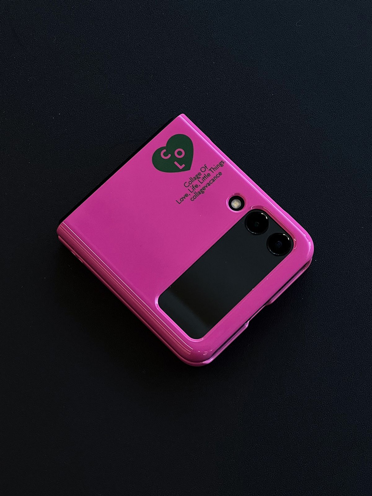 꼴라주바캉스(COLLAGEVACANCE) Heart Logo Z-Flip Case (폰케이스)-3color