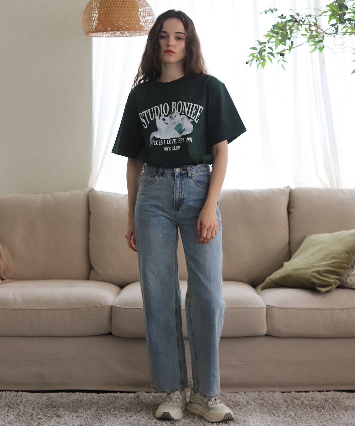 보늬(BONIEE) 천사 고양이(ANGEL CAT KITTEN) 그래픽 루즈 오버 티셔츠 그린
