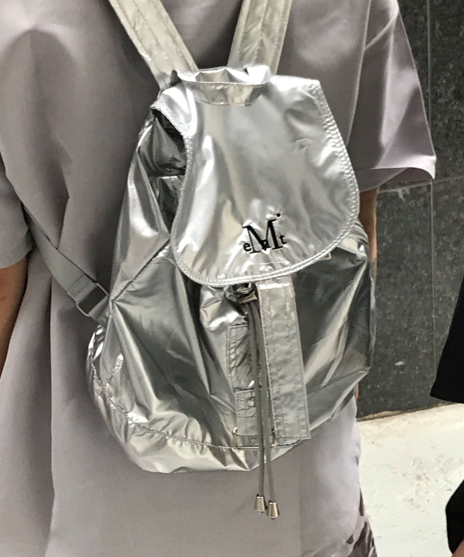 ★MUCENT★ Swan Glossy Backpack Unisex 2 Colors P00000OL MUSINSA公式 | MUCENT Swan Glossy Backpack Unisex (2 Colors)