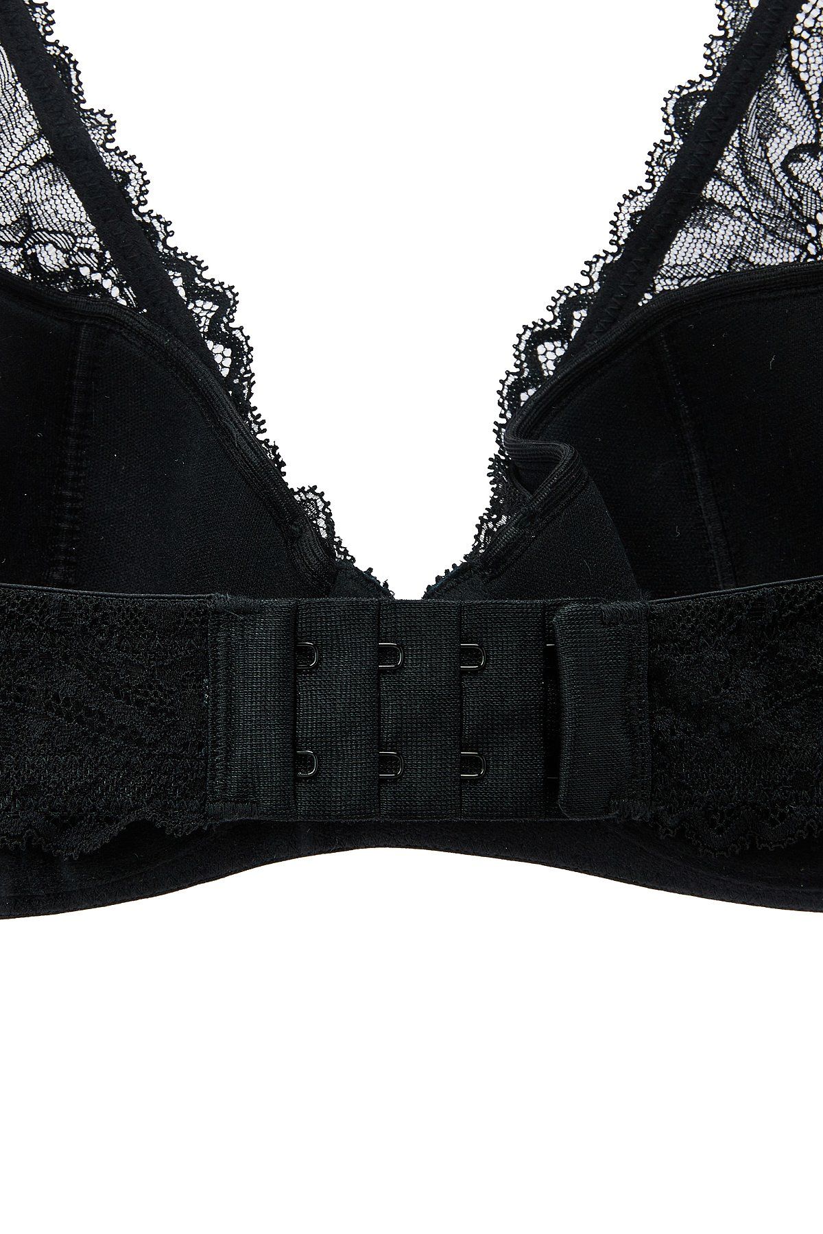 엠포리오 아르마니 언더웨어(EMPORIO ARMANI UNDERWEAR) 플라워 레이스 패디드 브라_블랙_0824185506
