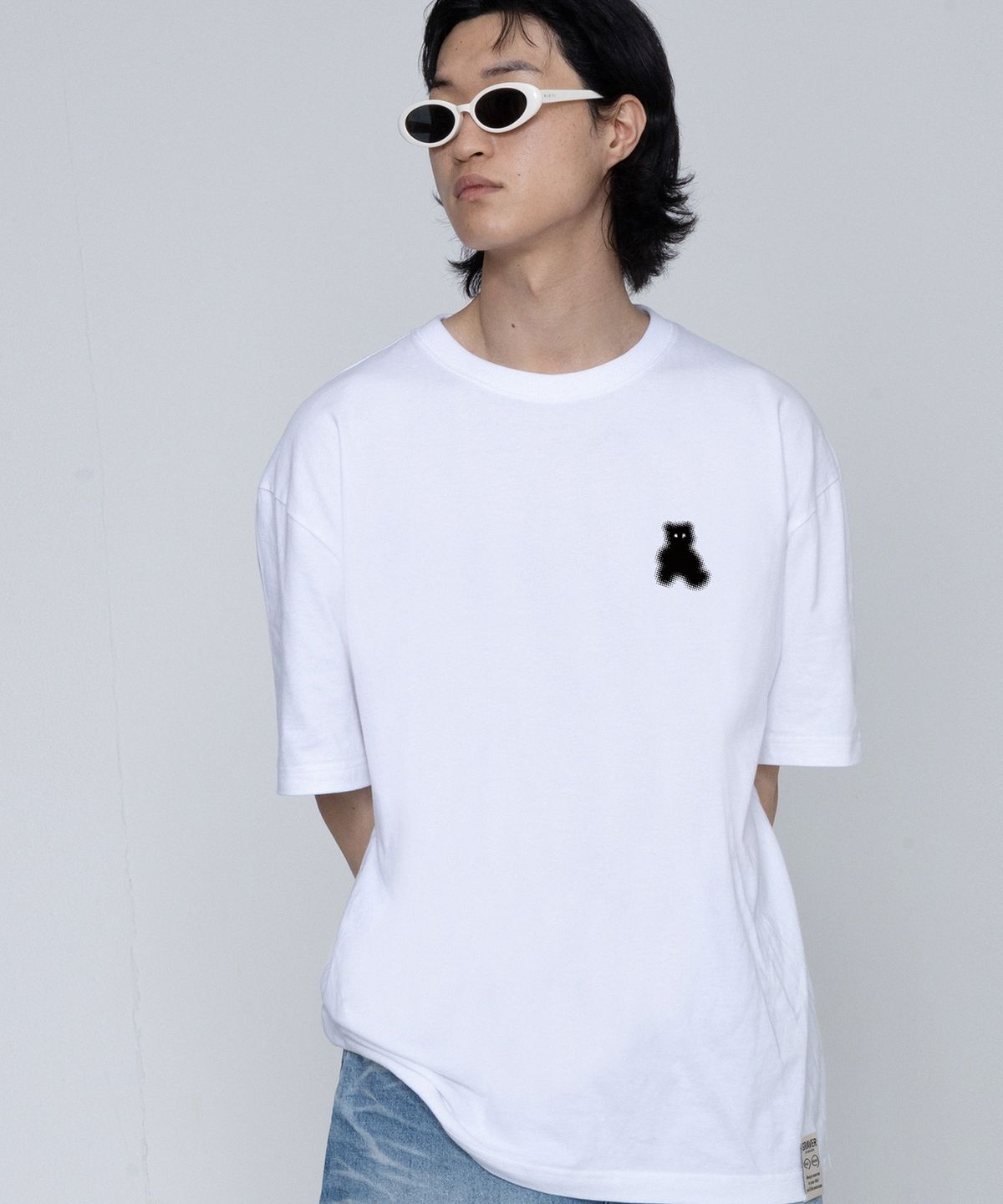 그레이버(GRAVER) [UNISEX]스몰 도트 실루엣 베어 반팔티_화이트