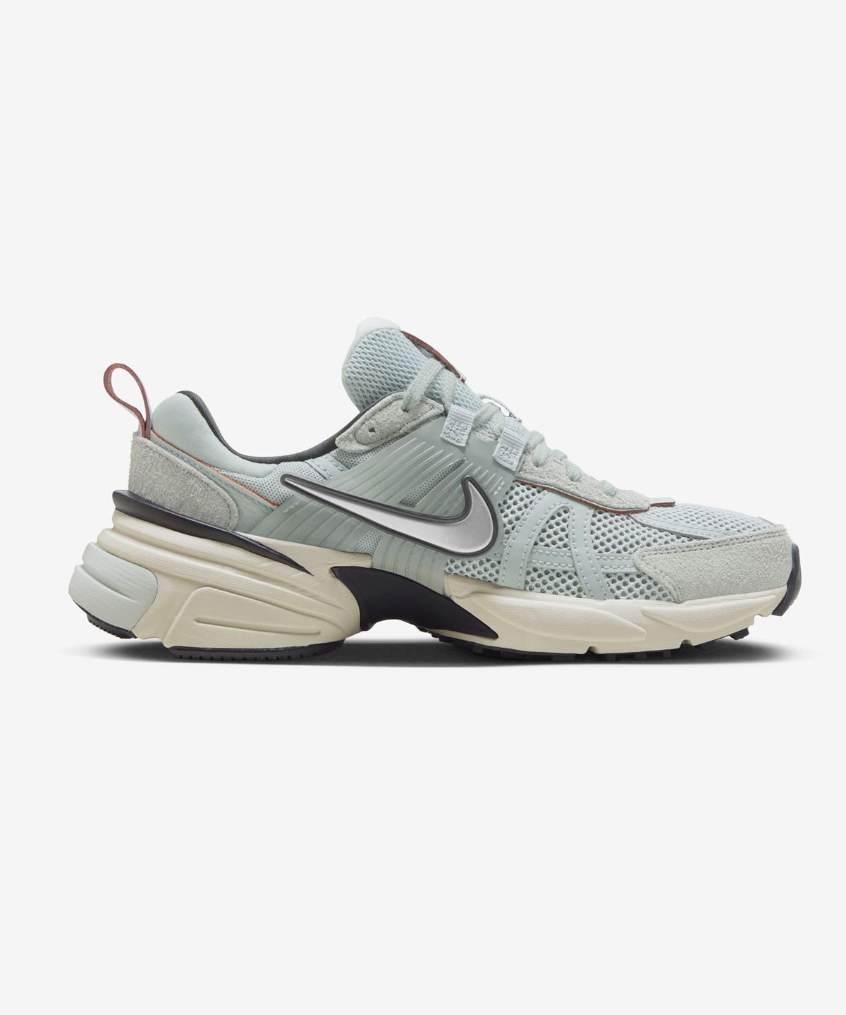 나이키(NIKE) V2K 런 W - 라이트 퓨미스:라이트 오어우드:브라운:블랙:크롬 / FN6703-003
