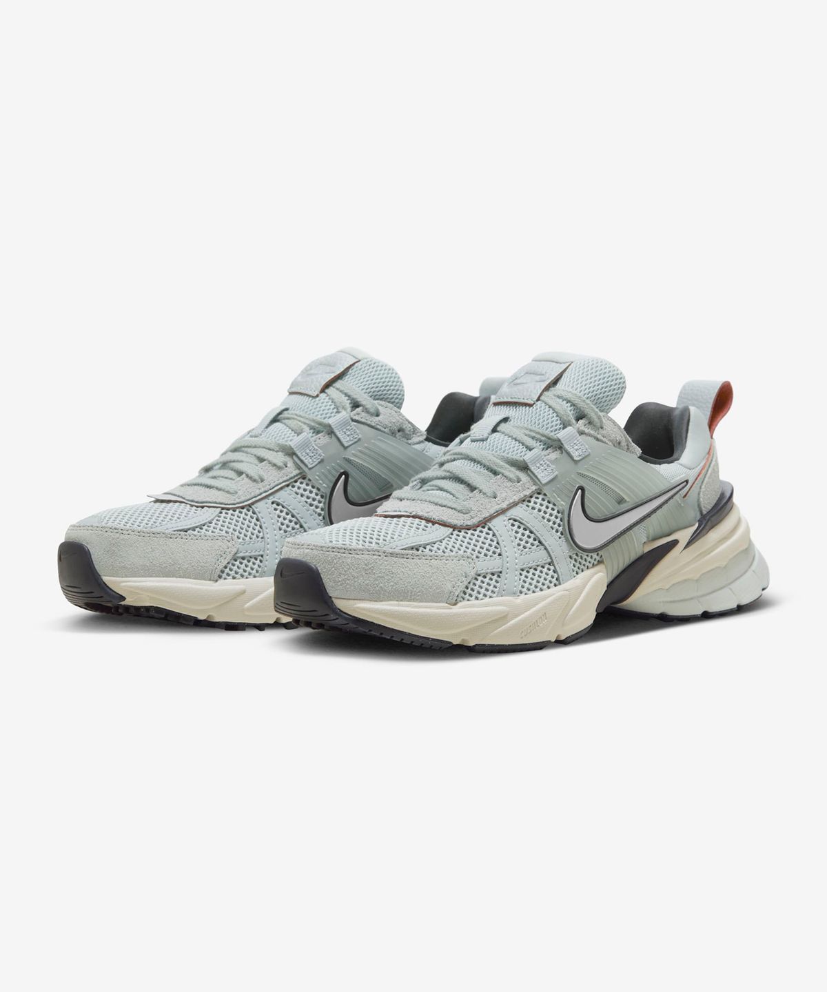 나이키(NIKE) V2K 런 W - 라이트 퓨미스:라이트 오어우드:브라운:블랙:크롬 / FN6703-003