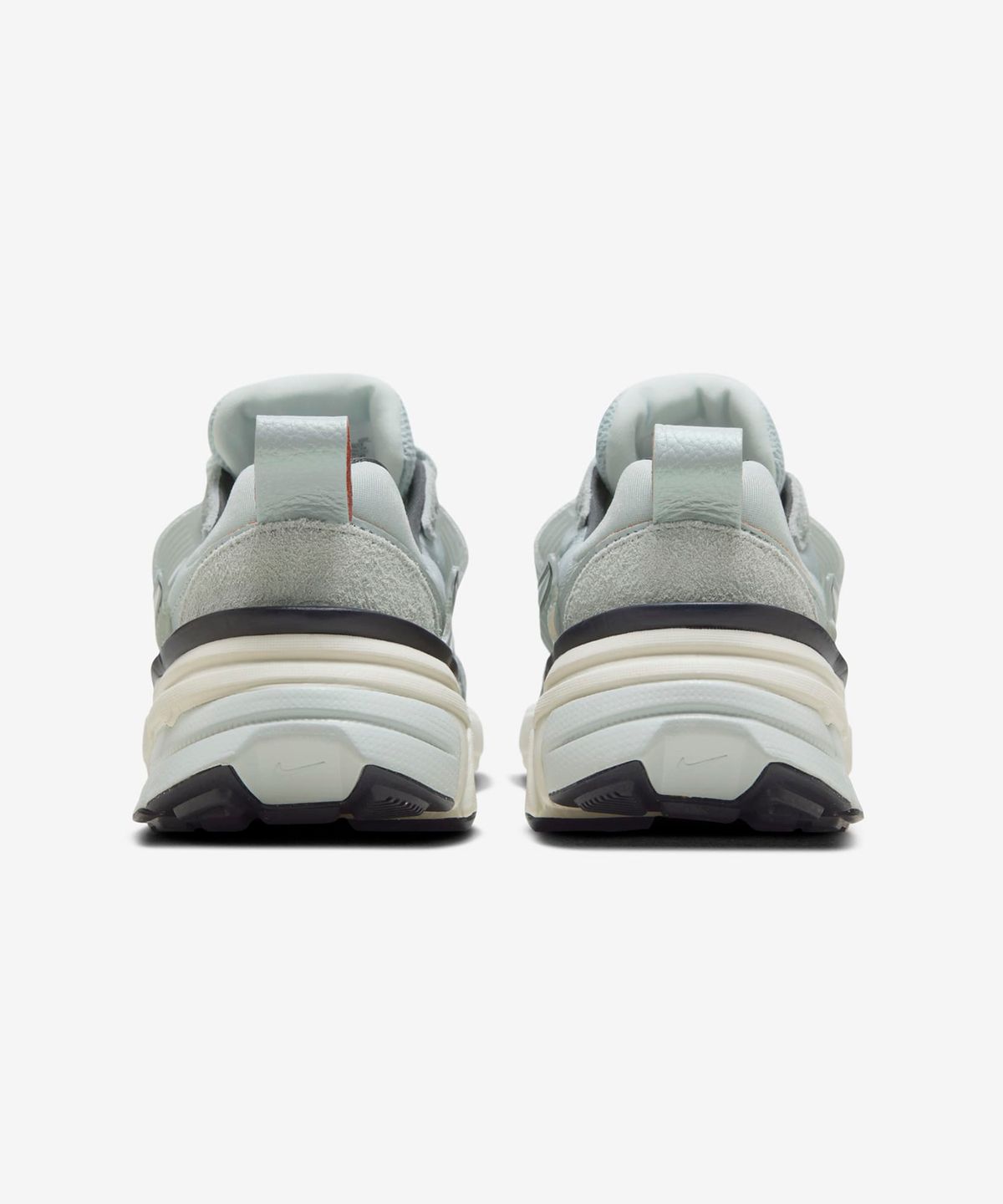 나이키(NIKE) V2K 런 W - 라이트 퓨미스:라이트 오어우드:브라운:블랙:크롬 / FN6703-003