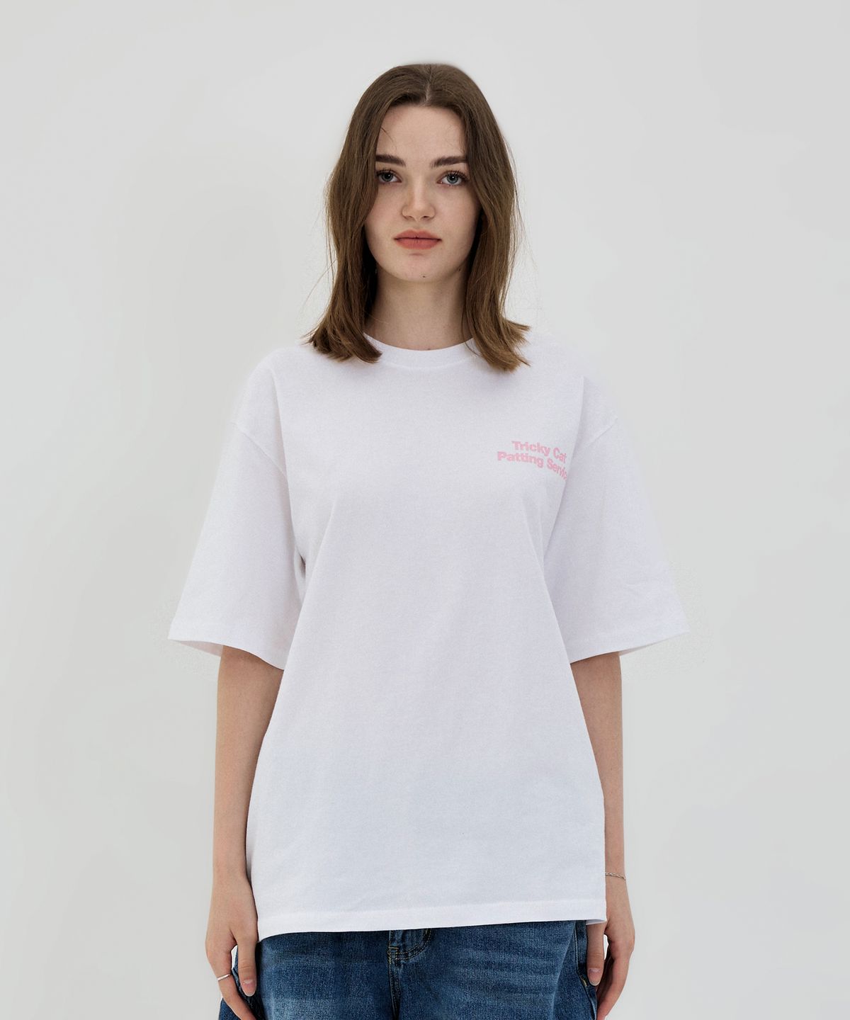 도미넌트(DOMINANT) TRICKY CAT PATTING SERVIE T-SHIRTS WHITE