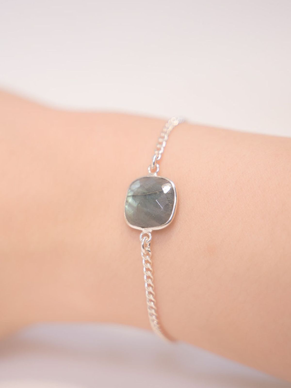 하랑(HARANG) HR 45B_Square Cut Green Labradorite Bracelet
