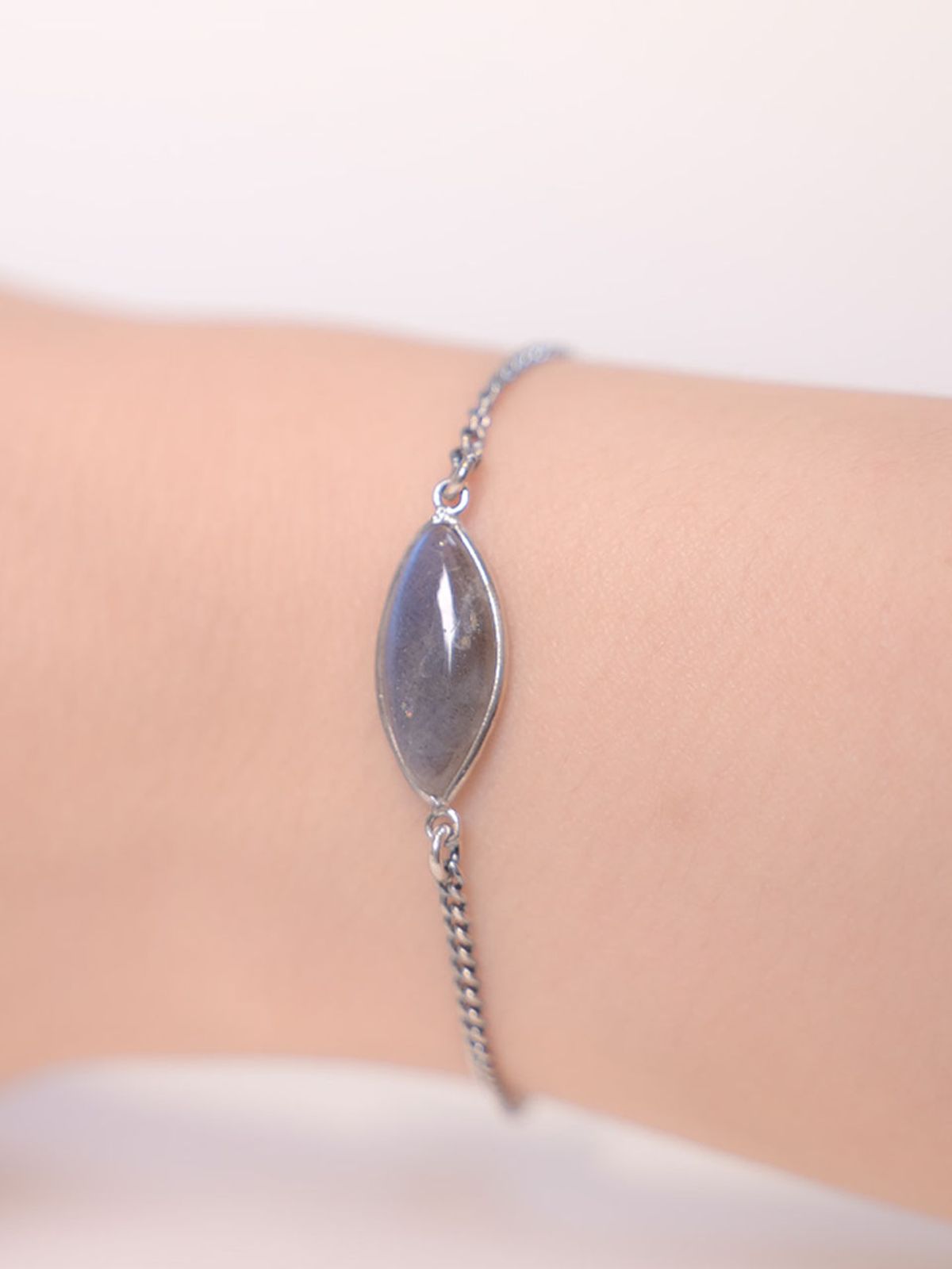 하랑(HARANG) HR 73B_Oval Blue Labradorite Bracelet
