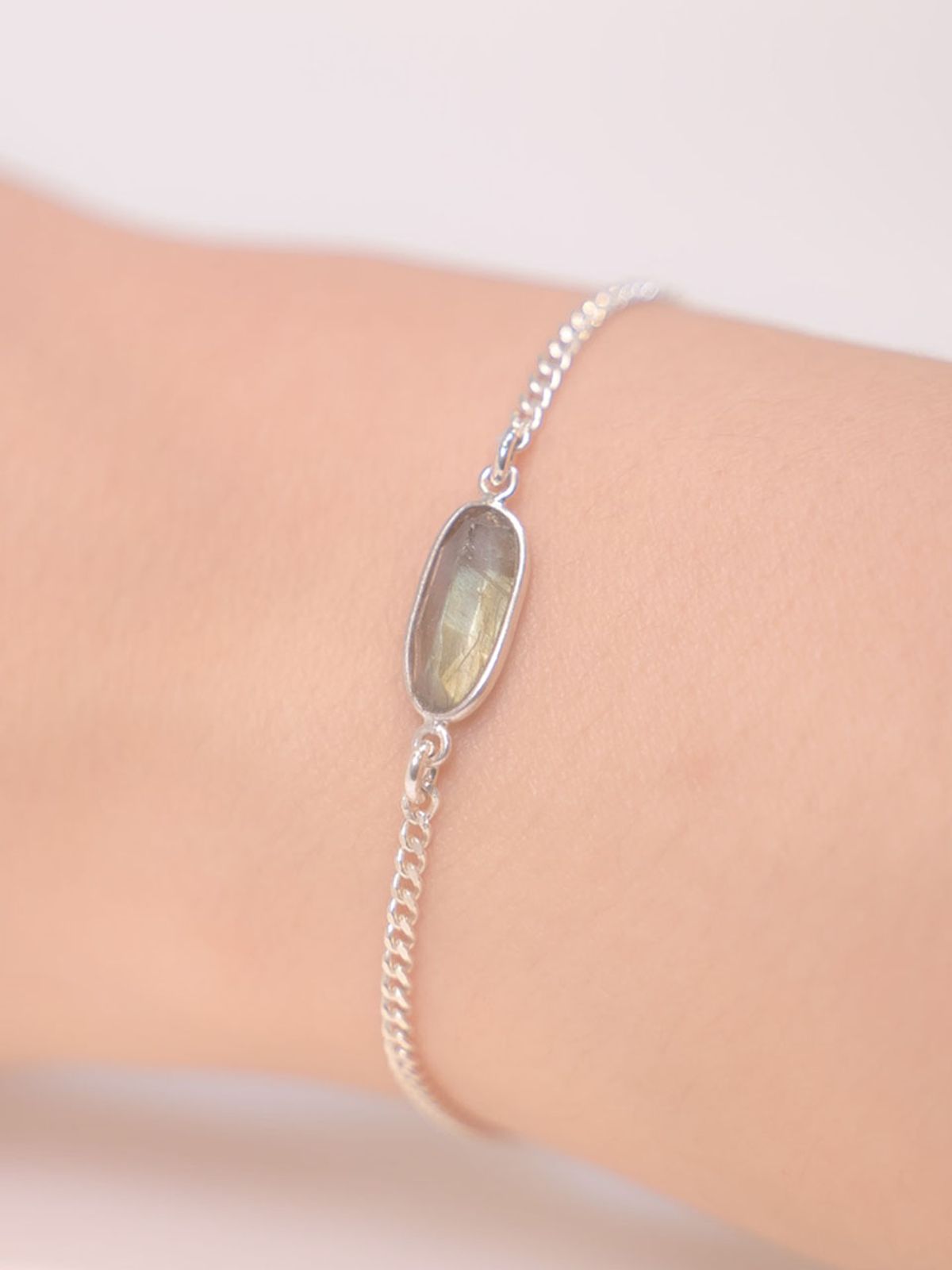하랑(HARANG) HR 81B_Oval Labradorite Bracelet