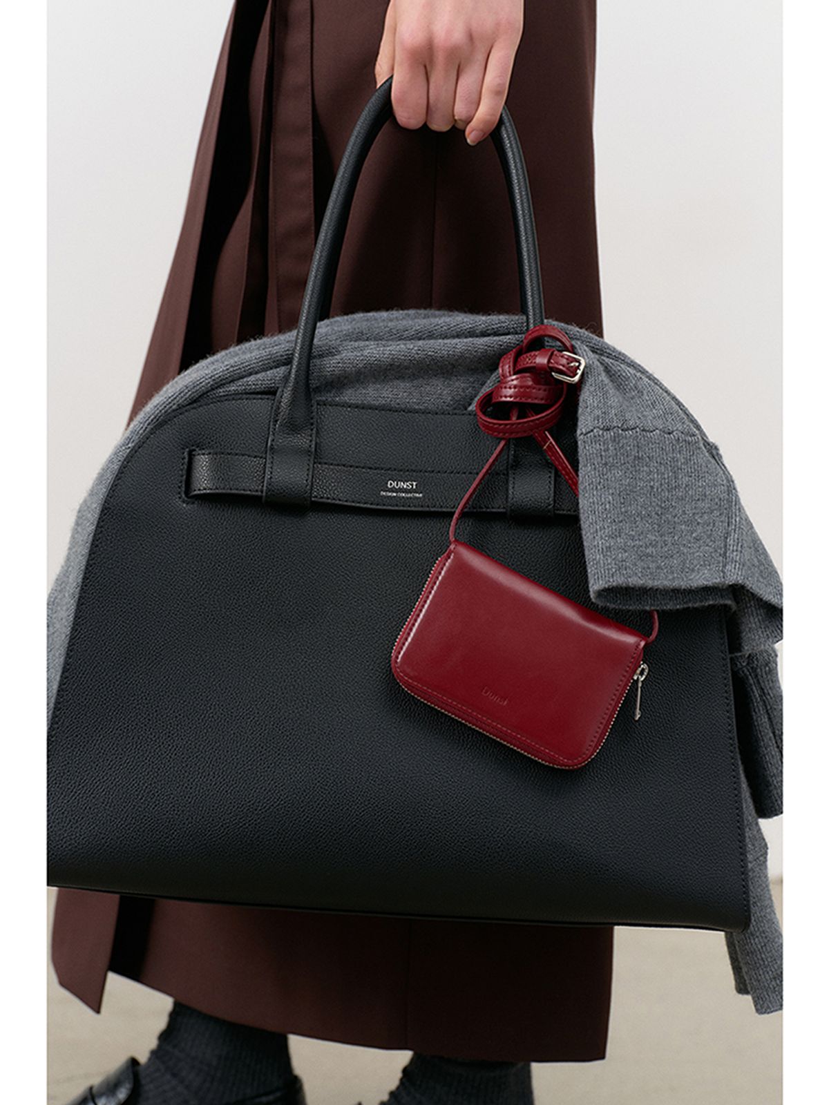 던스트(DUNST) ESSENTIAL MINI CARD BAG BURGUNDY_UDBA4E210R2