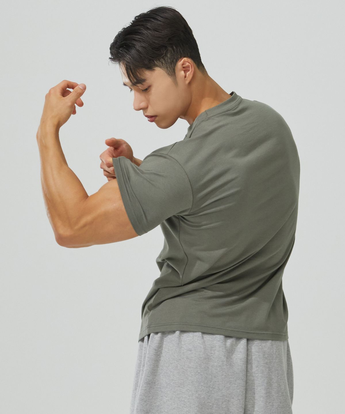 블랙몬스터핏(BLACK MONSTER FIT) 무지 머슬핏 모달 반팔 티셔츠 (4 color)