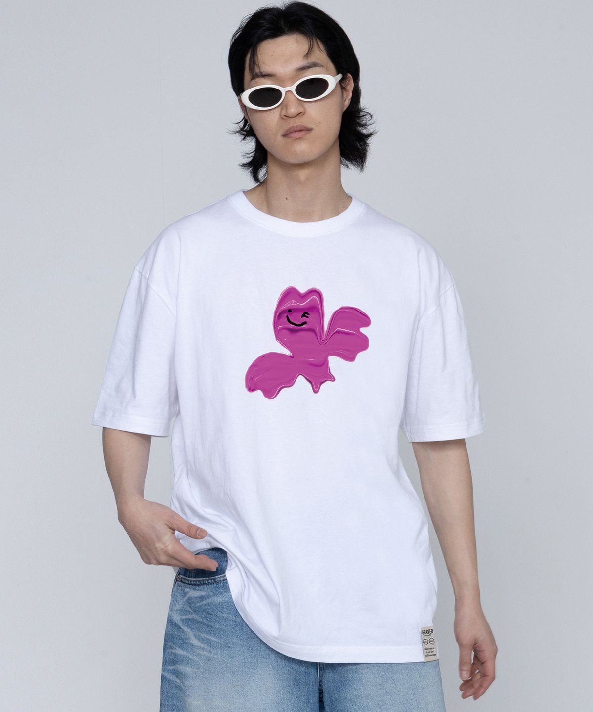 그레이버(GRAVER) [UNISEX]패인팅 버드 스마일 반팔티_화이트