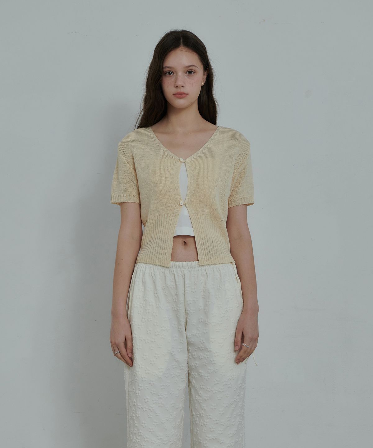 판도라핏(PANDORAFIT) Gaia Crop Button Cardigan