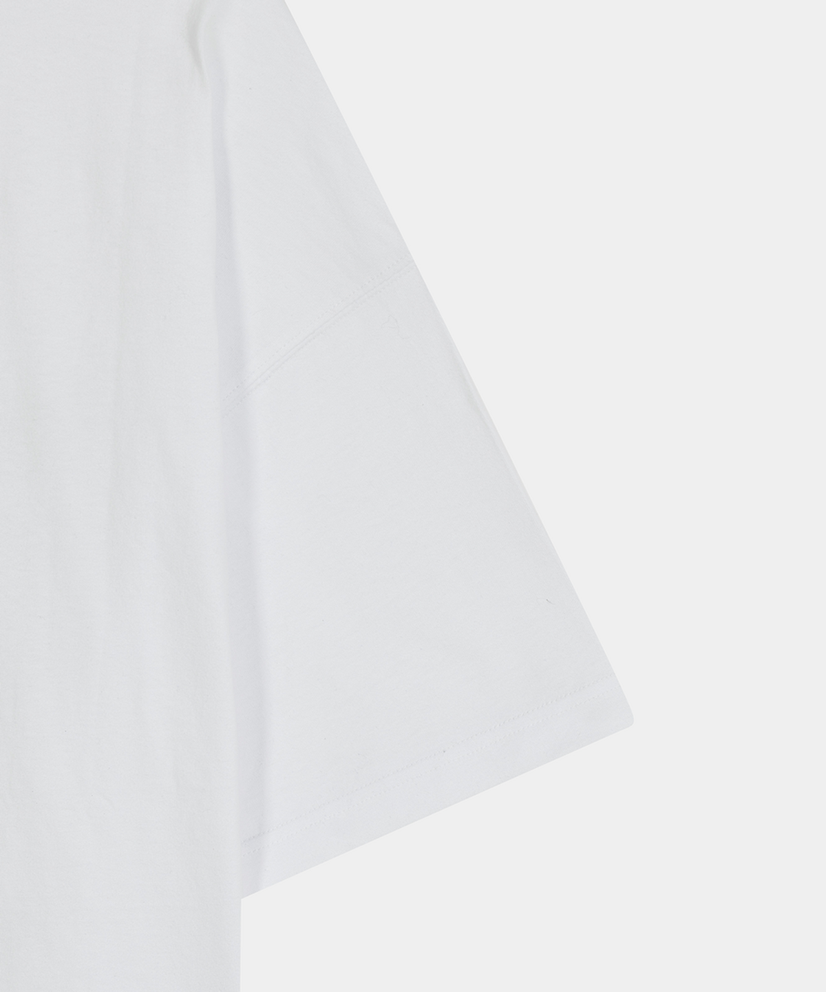 메종미네드(MAISON MINED) DOODLE HEART HALF T WHITE RED
