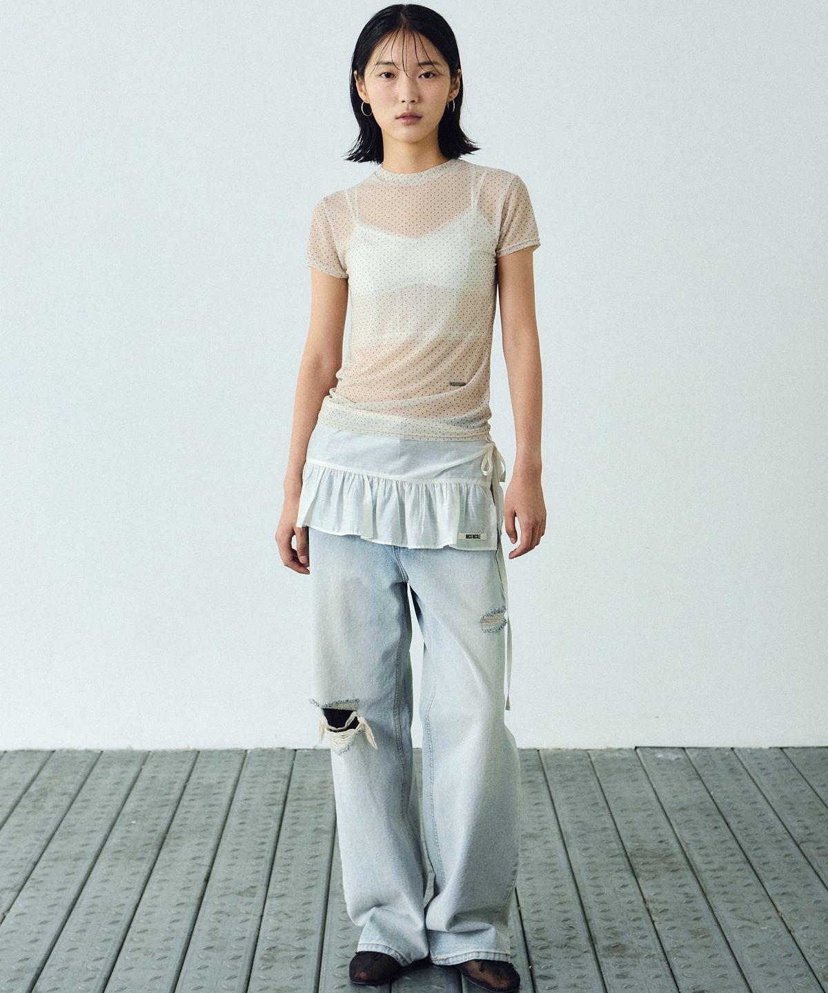 닉앤니콜(NICK&NICOLE) DOTS MOCK NECK HALF TOP_BEIGE