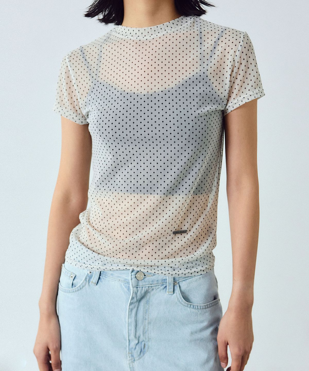 닉앤니콜(NICK&NICOLE) DOTS MOCK NECK HALF TOP_IVORY