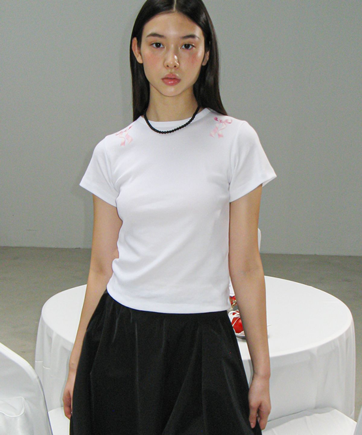 론론(RONRON) CRAYON RIBBON SLIM CROP T SHIRT WHITE