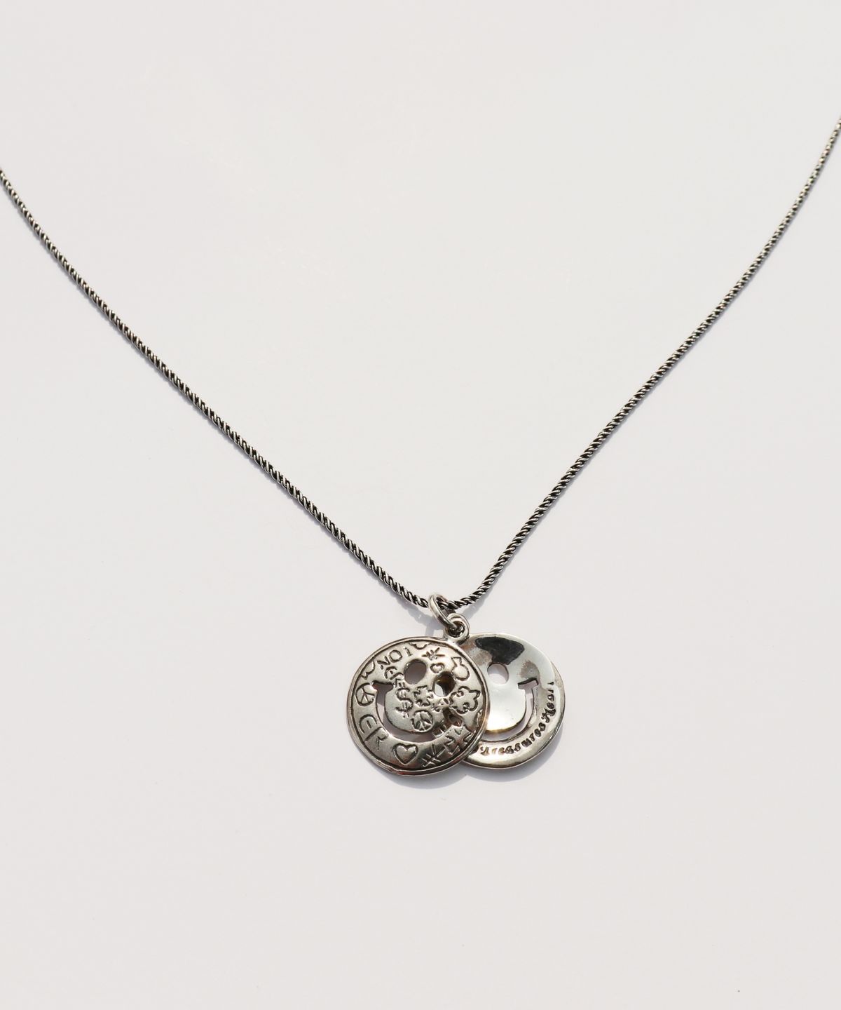 봉보(BONBEAU) Double kitsch smile long chain Necklace 실버925 스마일 코인 펜던트 유화 체인 은 목걸이 70cm