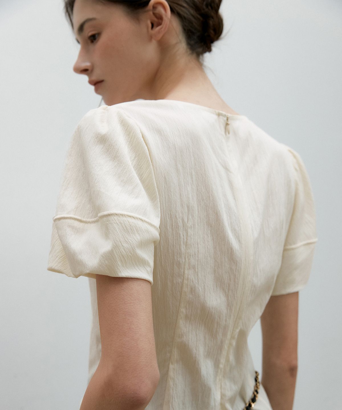 오떼뜨(OCTETTE) WRINGKLE VOLUME BLOUSE_2COLOR