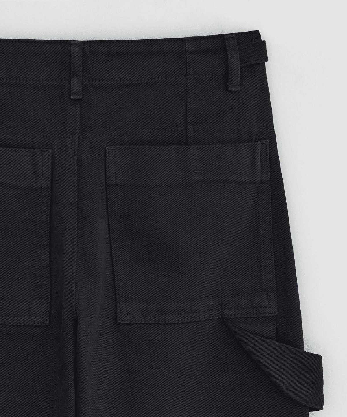 이이(EE) WORKPANTS BLACK