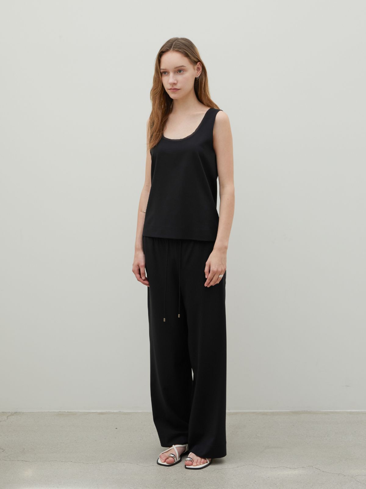 분닥세인츠(THE BOONDOCK SAINTS) Scoop Neck Silk Tank Top Black