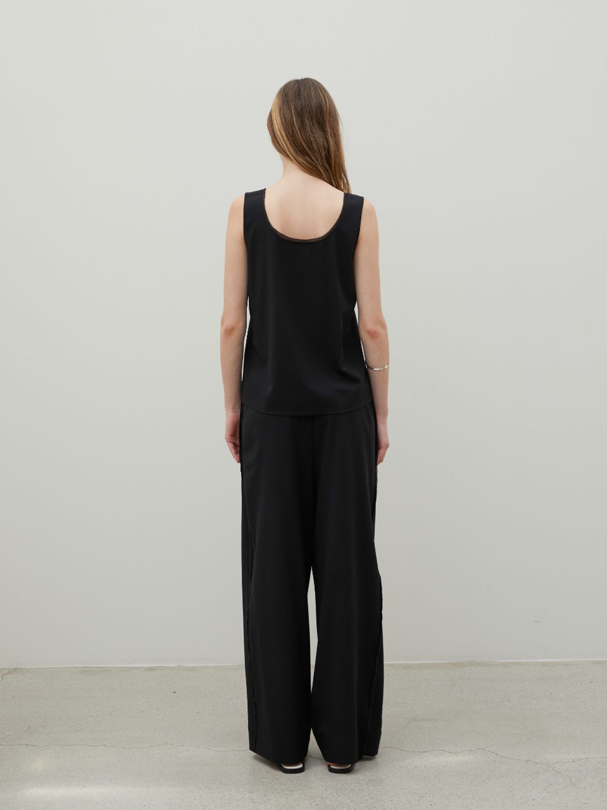분닥세인츠(THE BOONDOCK SAINTS) Scoop Neck Silk Tank Top Black