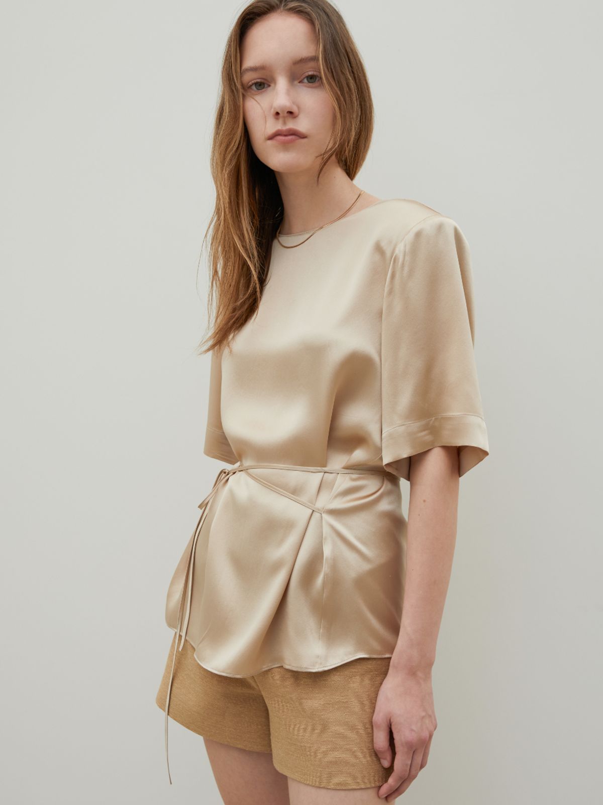 분닥세인츠(THE BOONDOCK SAINTS) Padded Silk Satin Blouse Gold