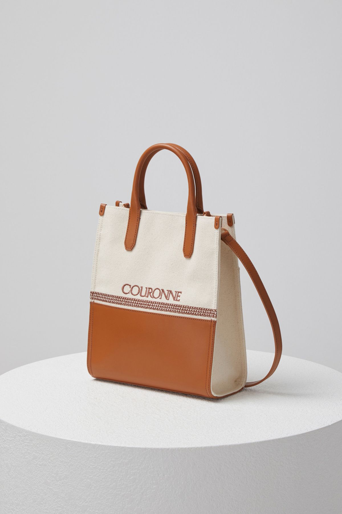 쿠론(COURONNE) 잔느(Jeanne) 토트 26_RXBTX24111BRX