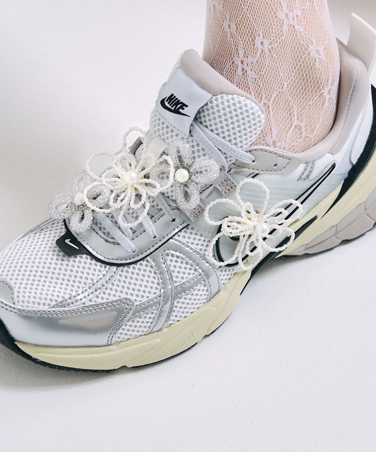 하스(HAS) HSU028 White flower pearl shoes charms