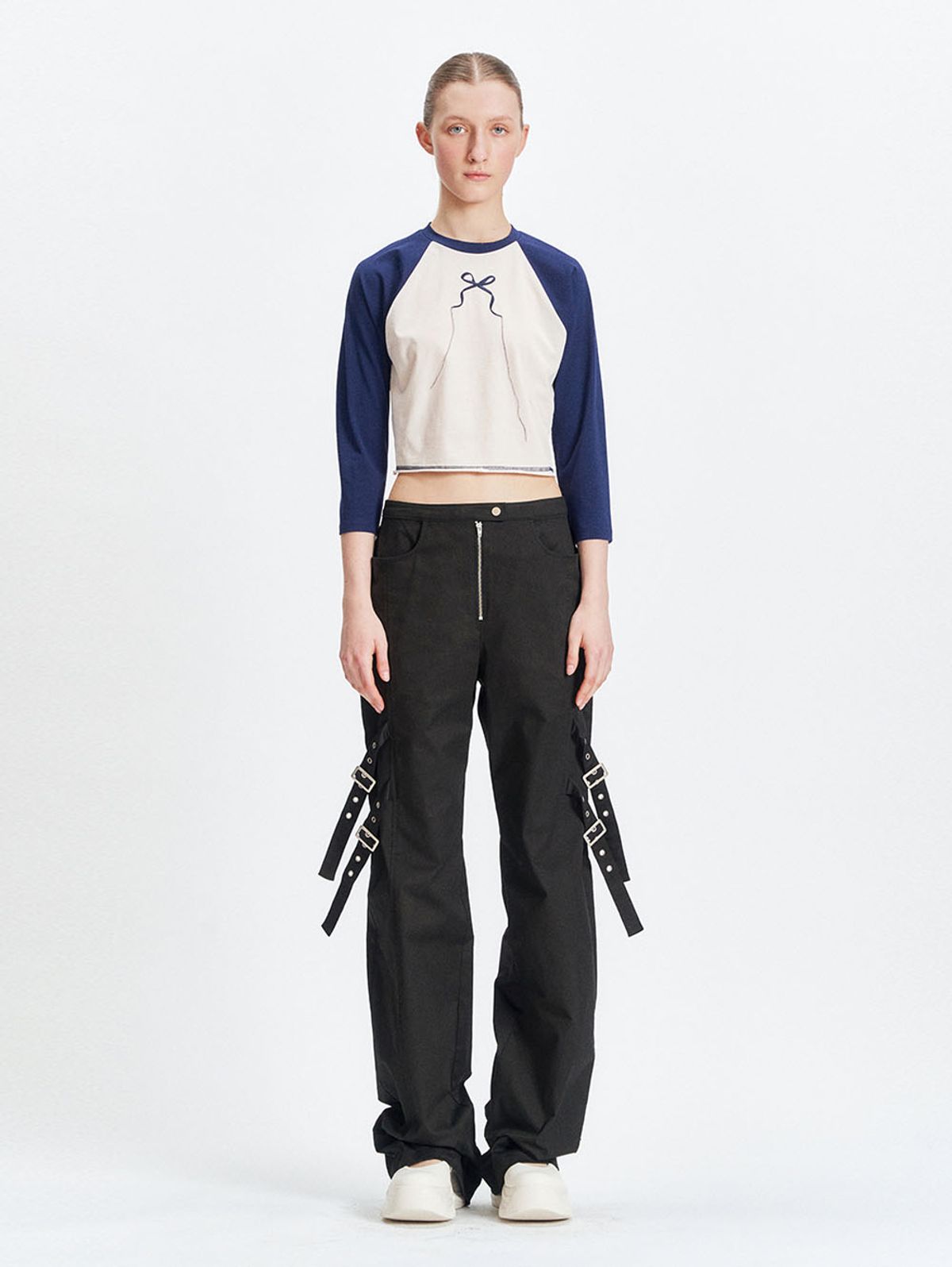 뚜오미오(TUOMIO) CROPPED RAGLAN LONG SLEEVES [IVORY]