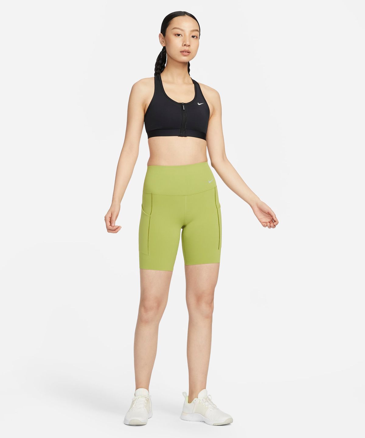 나이키(NIKE) 스우시 프런트 지퍼 미디엄 서포트 패드 스포츠 브라 W - 블랙:화이트 / FN2732-010