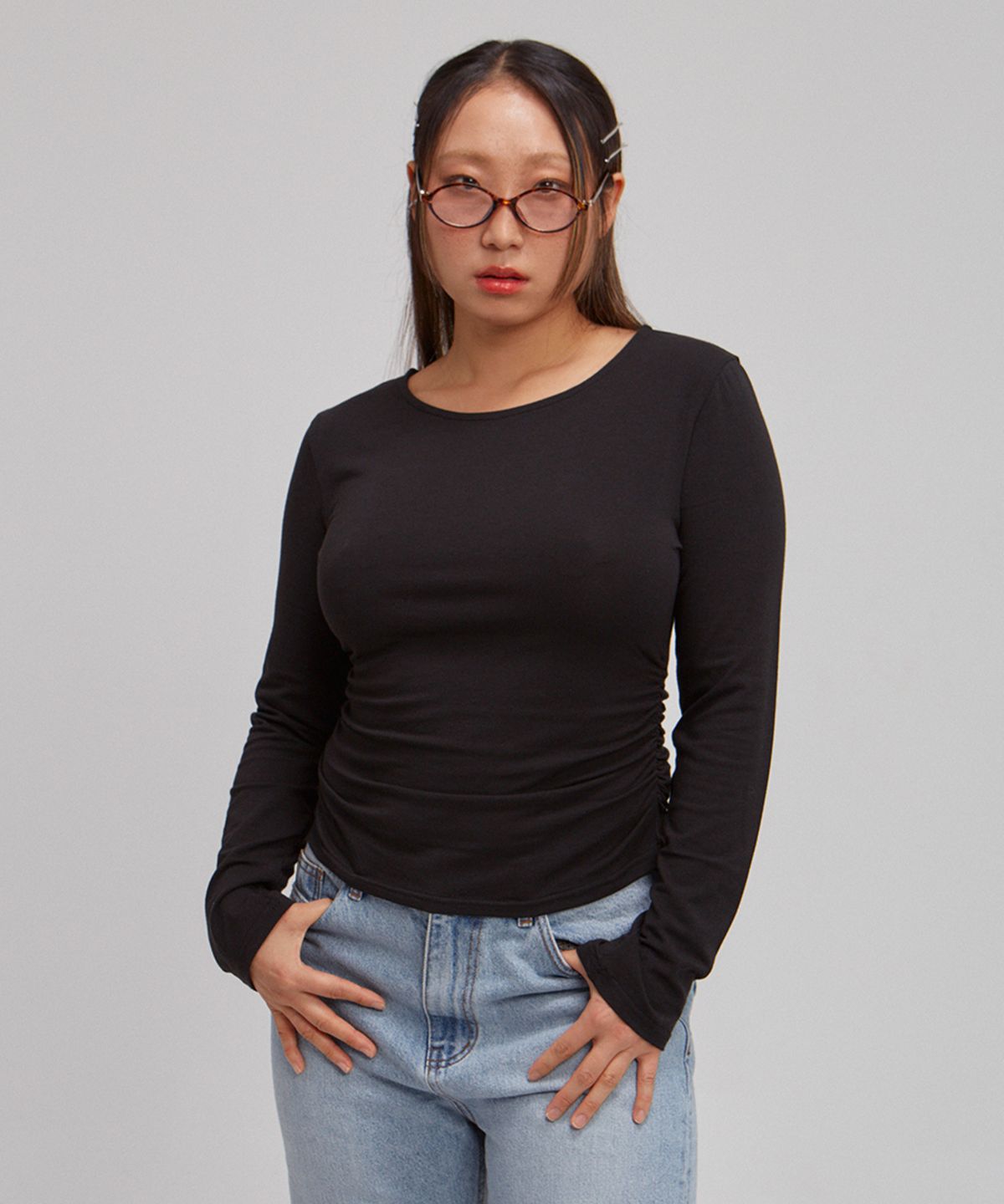 살롱 드 욘(SALON DE YOHN) Basic Shirring Long Sleeve T_ Black