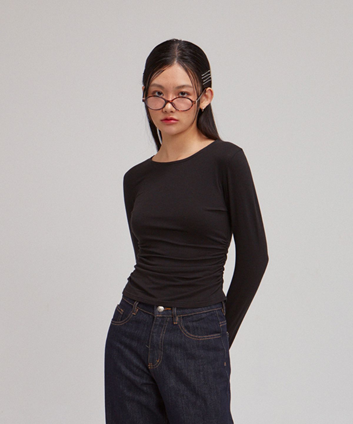 살롱 드 욘(SALON DE YOHN) Basic Shirring Long Sleeve T_ Black