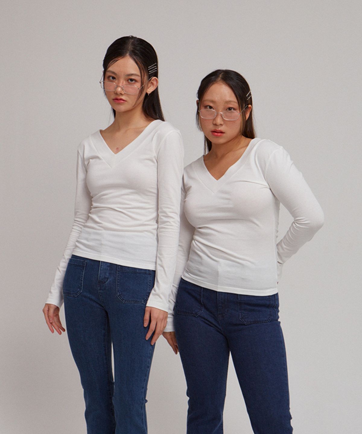살롱 드 욘(SALON DE YOHN) V-neck Basic T_ White
