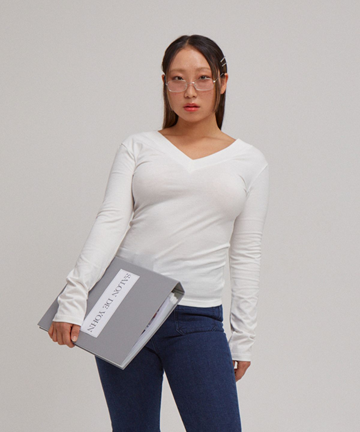 살롱 드 욘(SALON DE YOHN) V-neck Basic T_ White