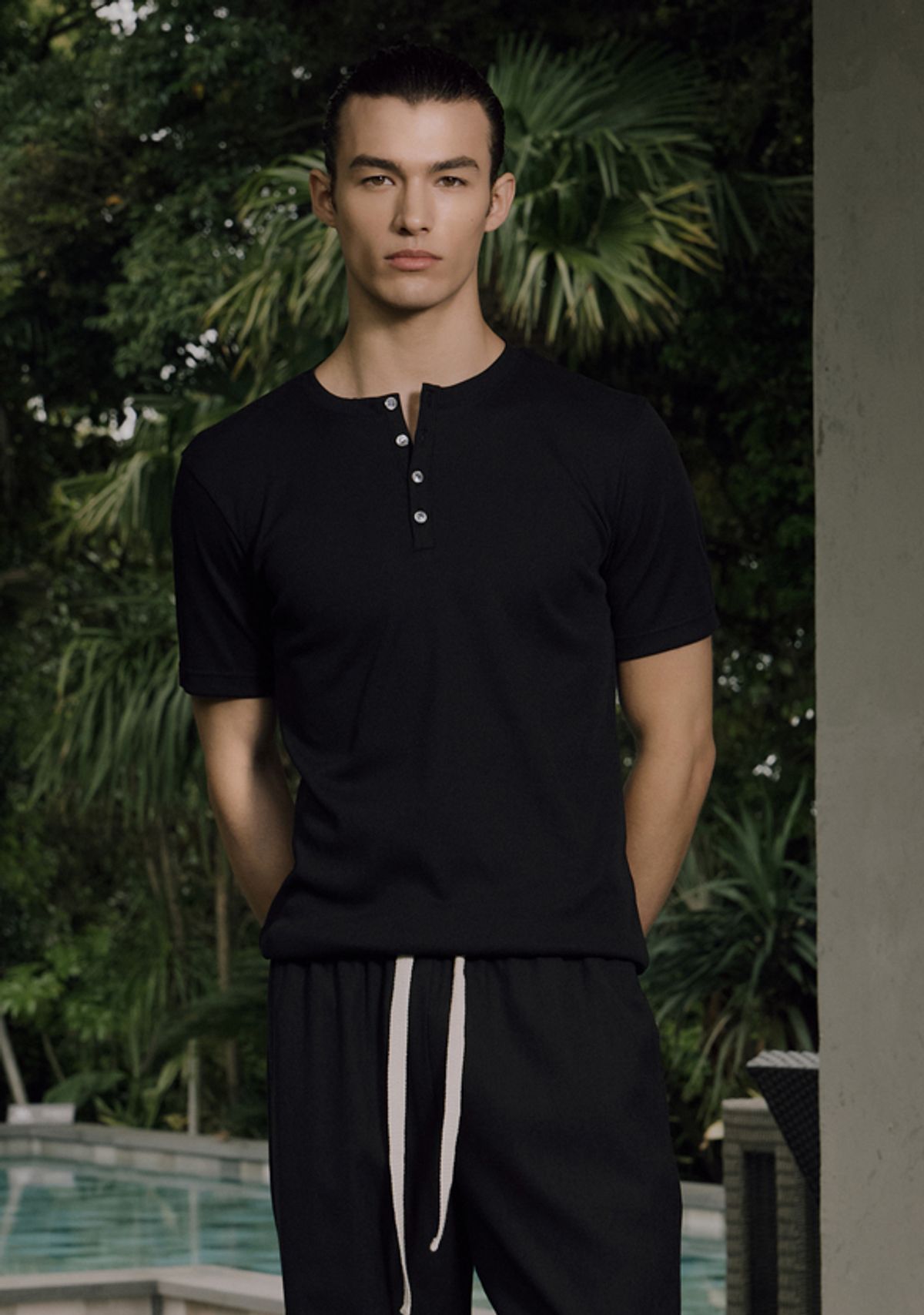 세비지(SAVAGE) Henley Neck Jersey Half Sleeve - Black