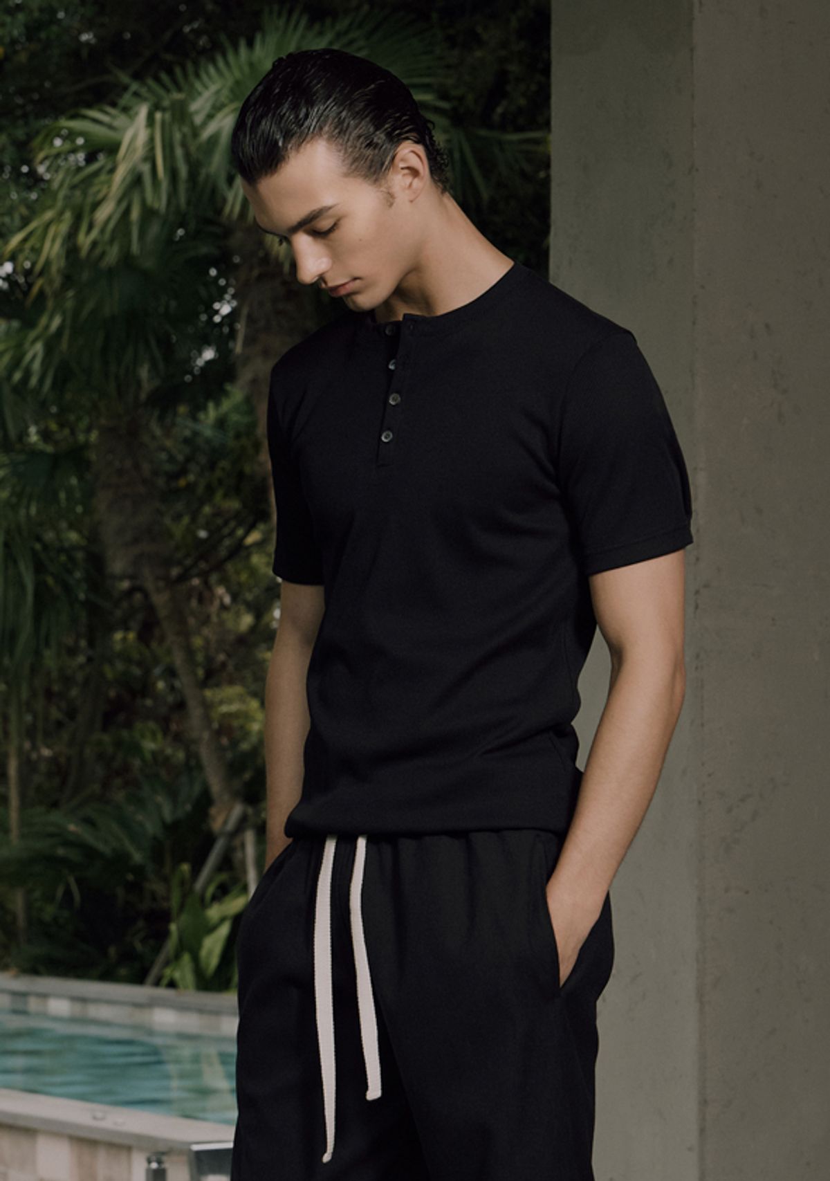 세비지(SAVAGE) Henley Neck Jersey Half Sleeve - Black