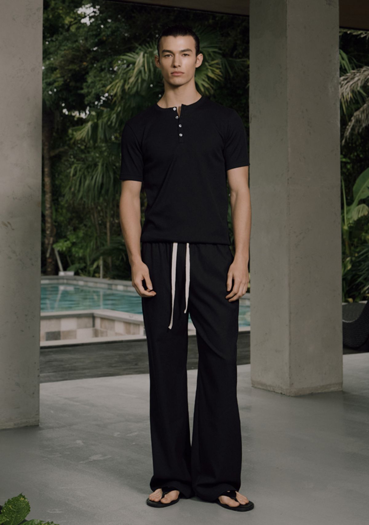 세비지(SAVAGE) Henley Neck Jersey Half Sleeve - Black
