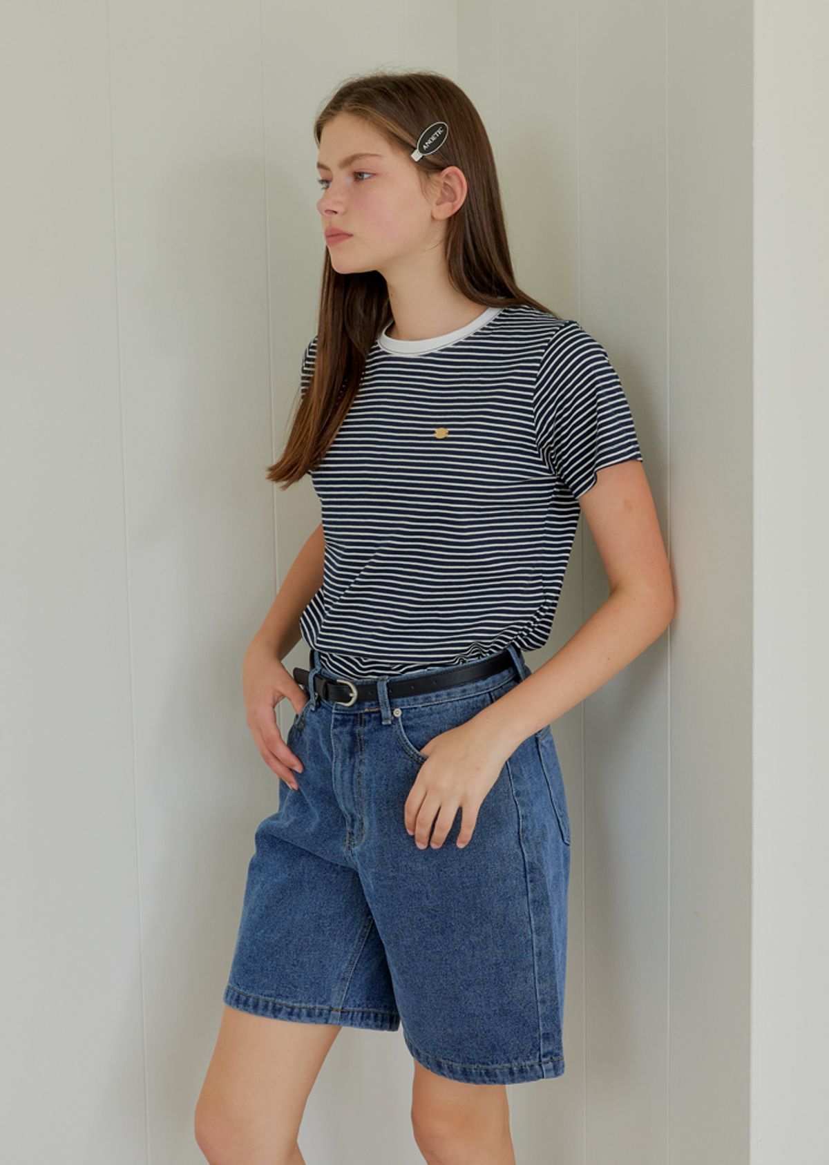 아노에틱(ANOETIC) ANC GOLD LOGO DAILY TEE_NAVY STRIPE
