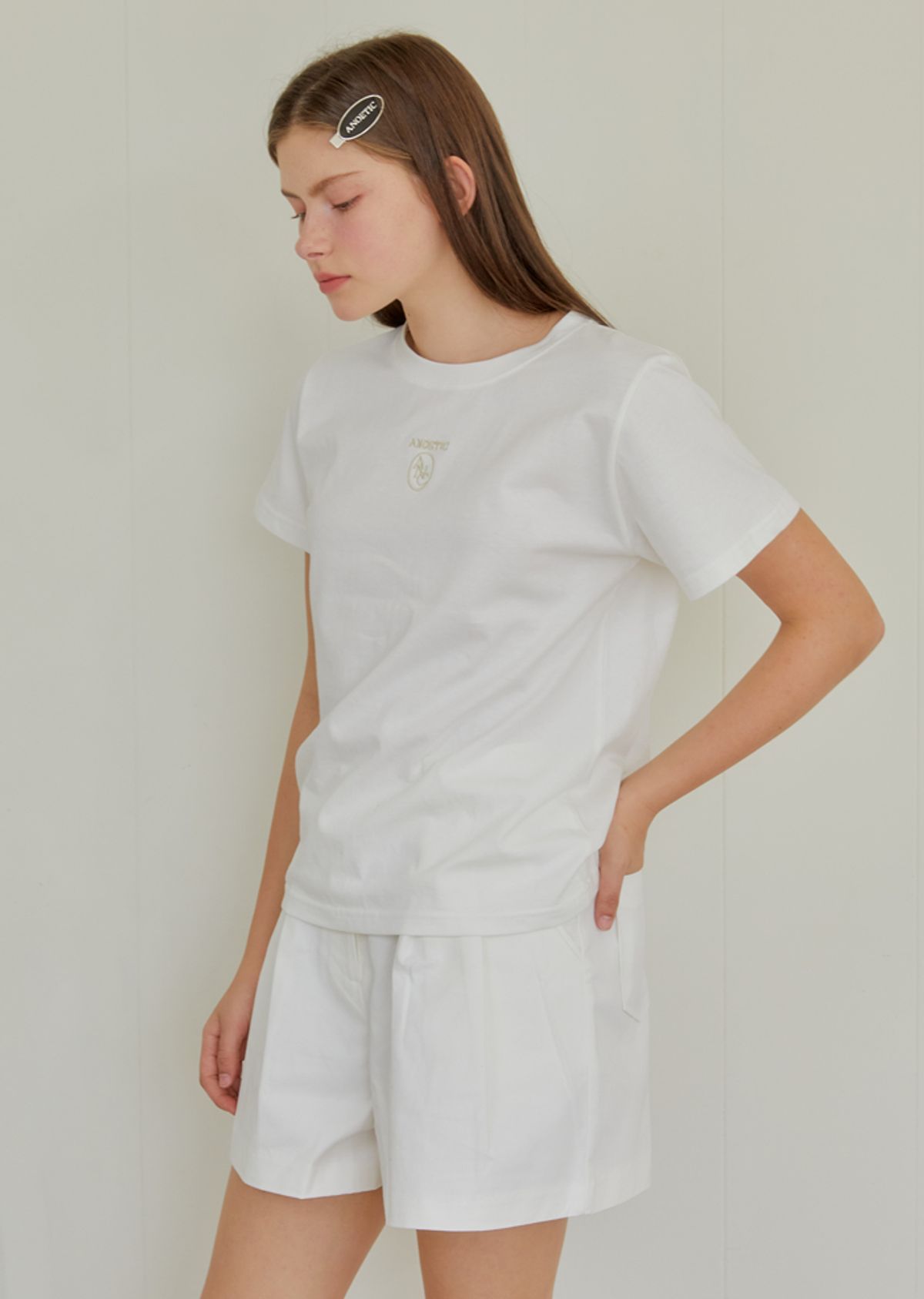 아노에틱(ANOETIC) ANC EMBROIDERY LOGO TEE_WHITE