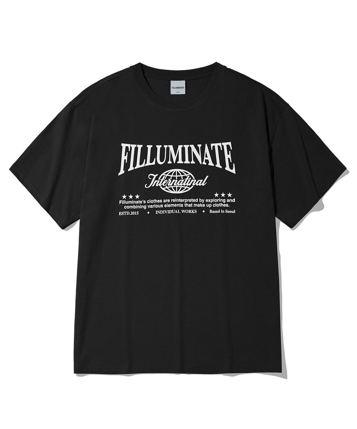 필루미네이트(FILLUMINATE) 인터네셔널 라운드 티셔츠-블랙