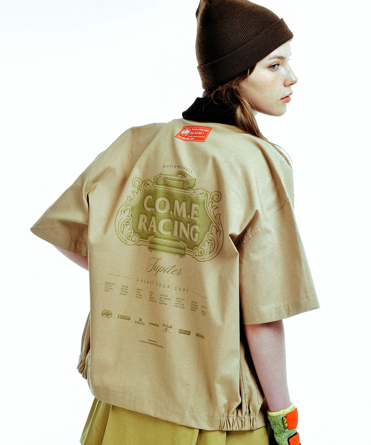 씨오엠이(COME) [UNISEX] C.O.M.E Mechanic Short Sleeve Work Jacket (Camel)