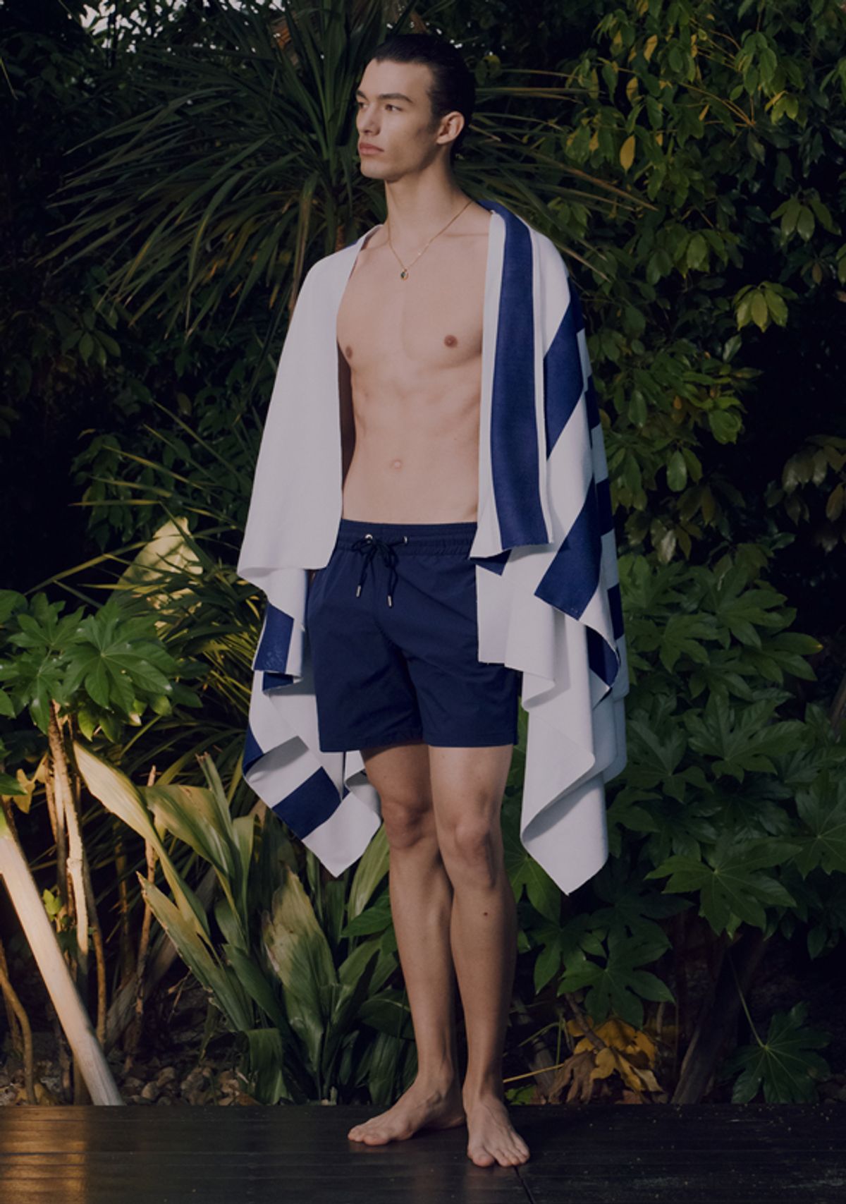 세비지(SAVAGE) Swim Shorts - Navy