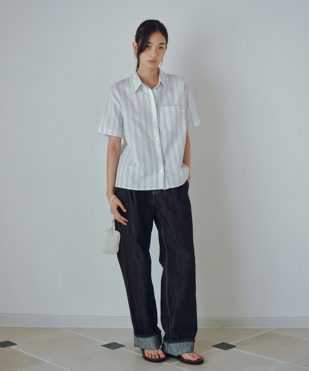 유라고(URAGO) Stitch raw wide denim