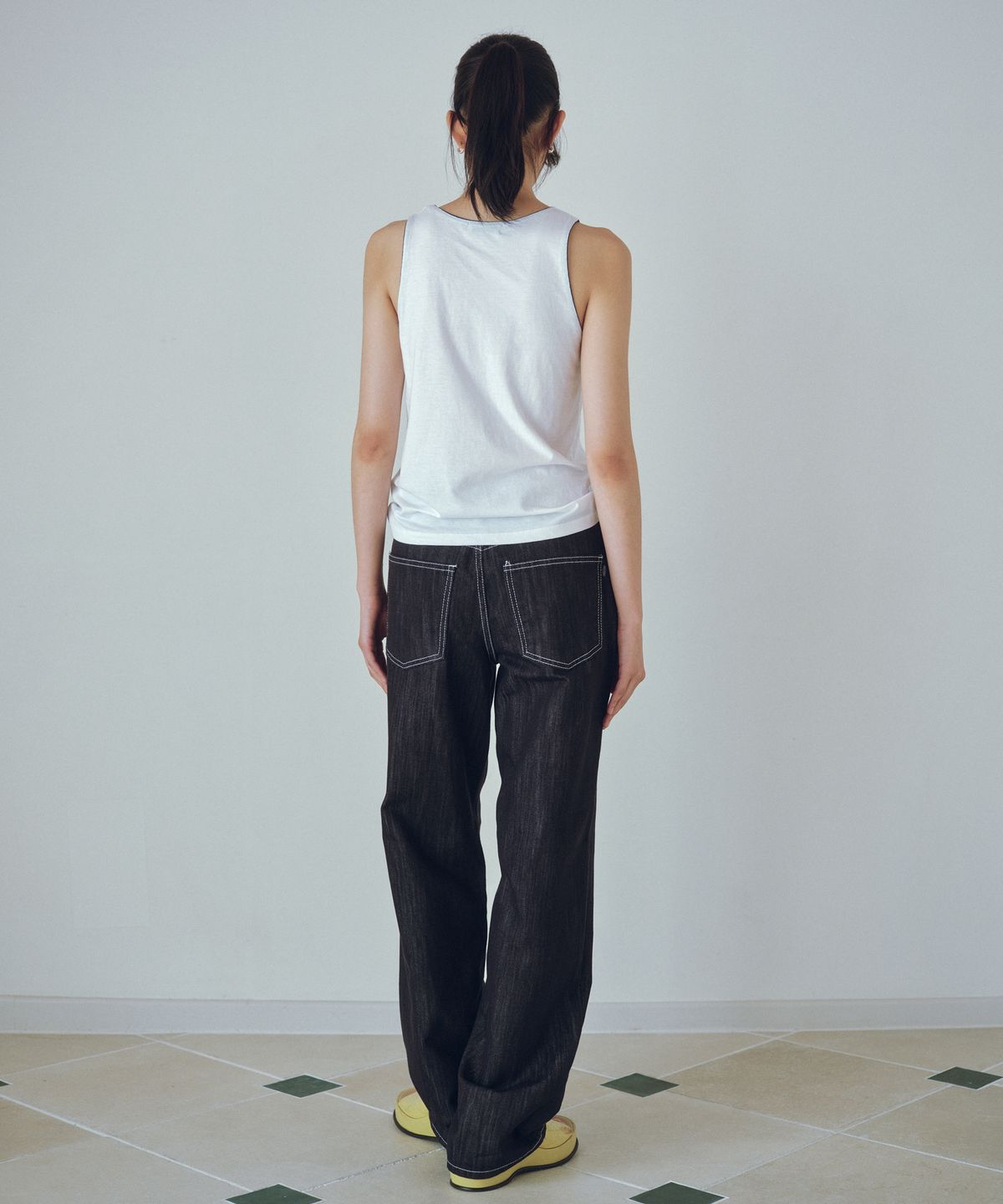 유라고(URAGO) Stitch raw wide denim