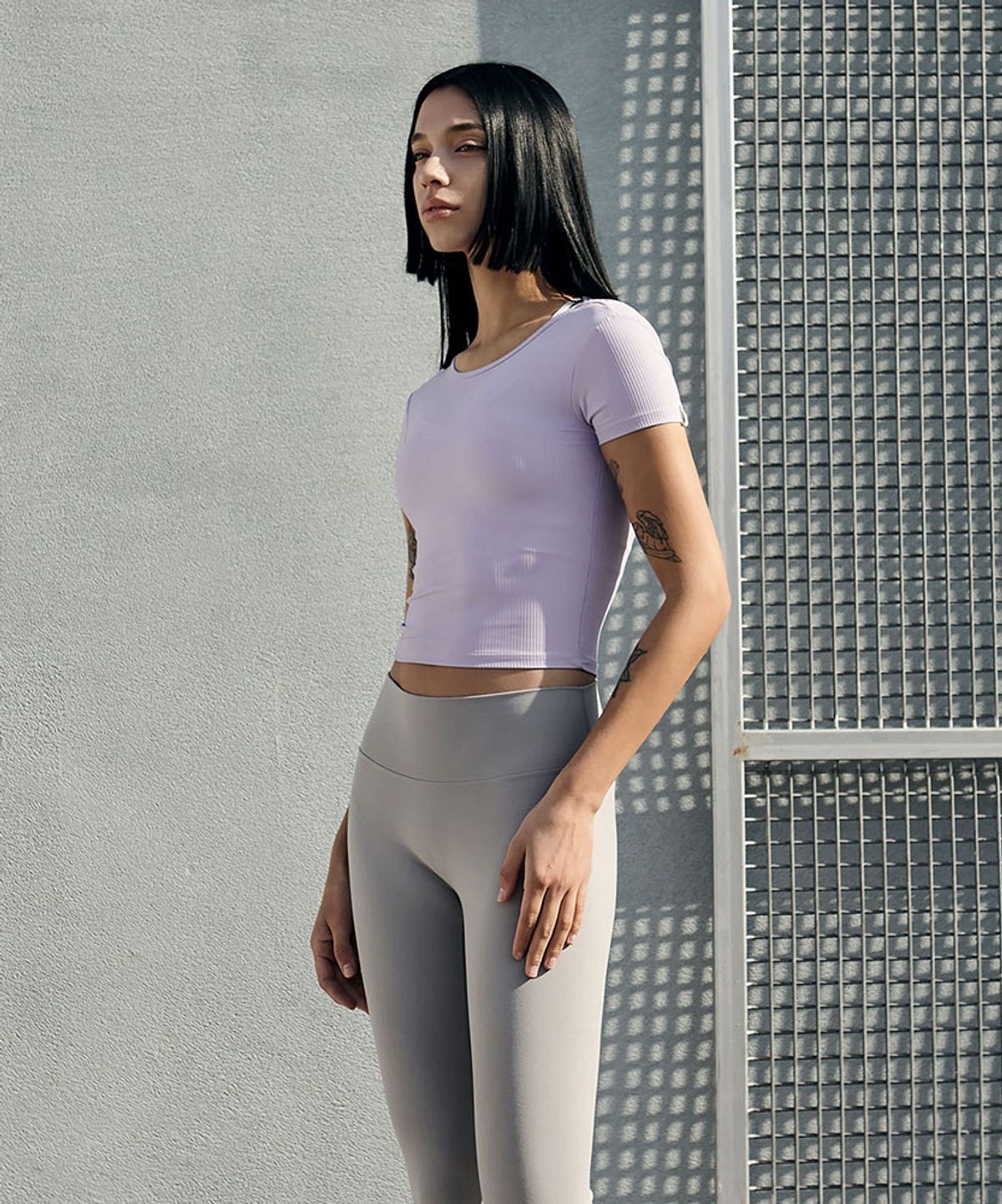 데비웨어(DEVIWEAR) 오픈백 스트랩 숏슬리브 DEVI-T0107-라벤더