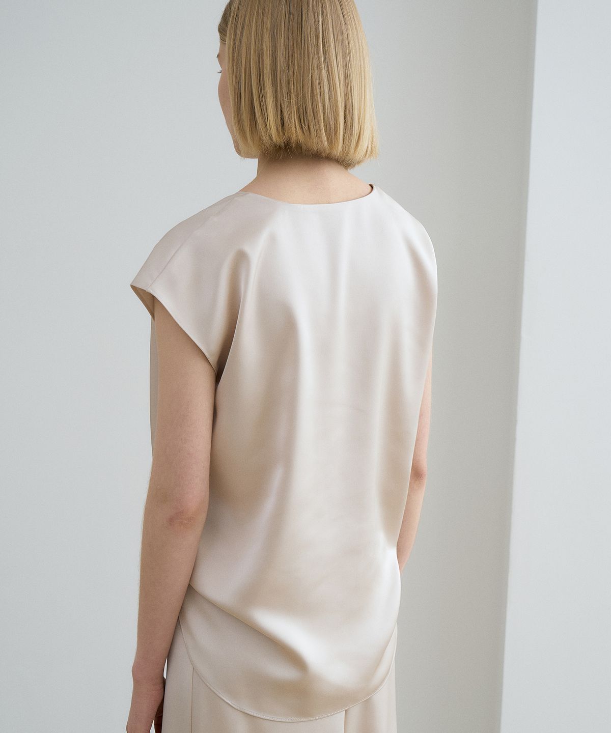 르네제이(RENEJ) Cross Wide Blouse