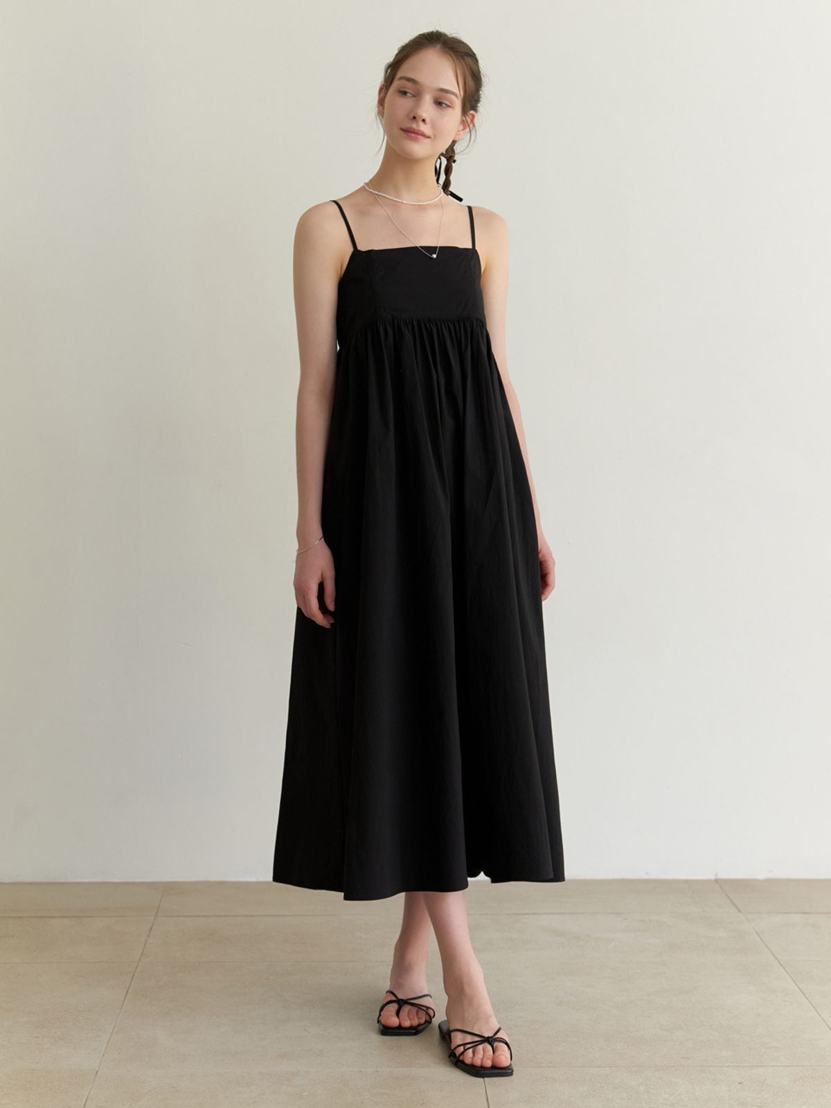 리엘(RE L) Backless strap dress (black)